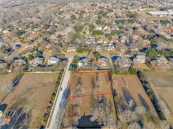 4th image of 6110 Meadow Green Dr