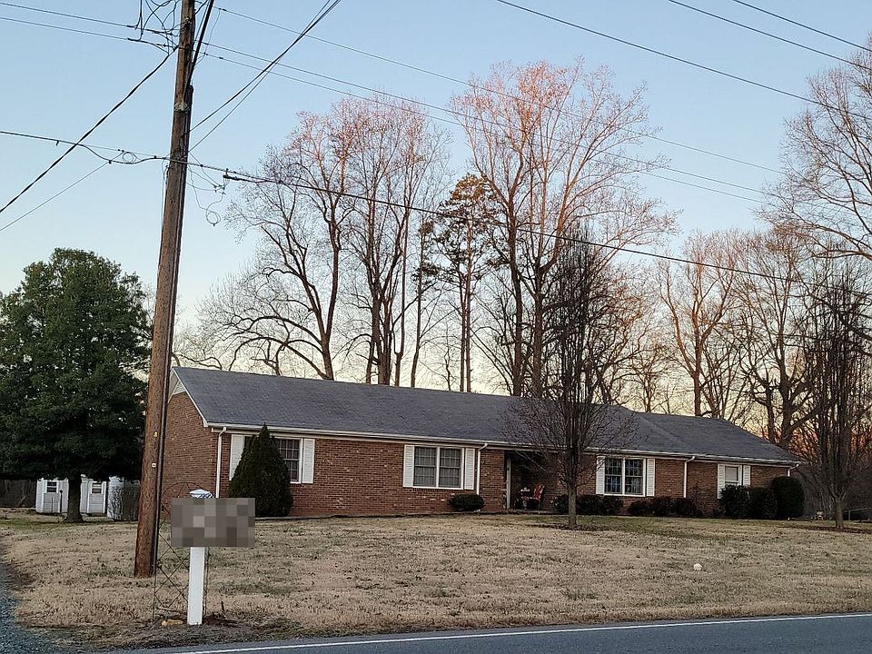 2nd image of 245 Island Dr