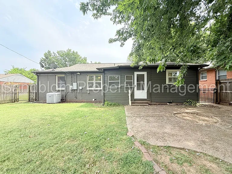 3737 E 37th Pl — Photo 25