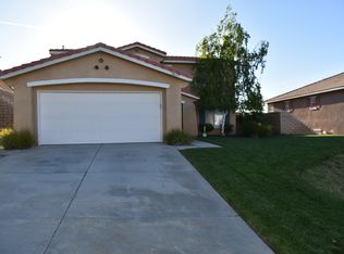38637 Laurie Ln, Palmdale, CA 93551