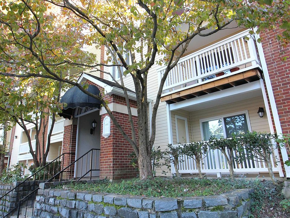1st image of 1535 Lincoln Way APT 203