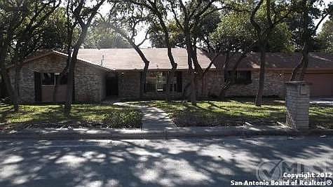 1st image of 215 Yosemite Dr