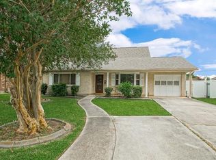 680 W Marlin Ct, Terrytown, LA 70056