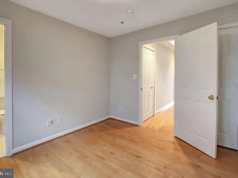 2133 12th Pl NW — Photo 15