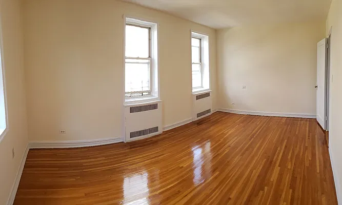Rented by Smart NY Realty LLC | media 3