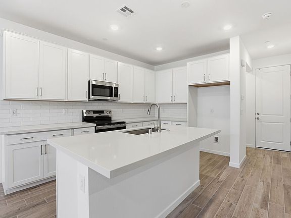 3rd image of 1500 Hopeful Lark Ln