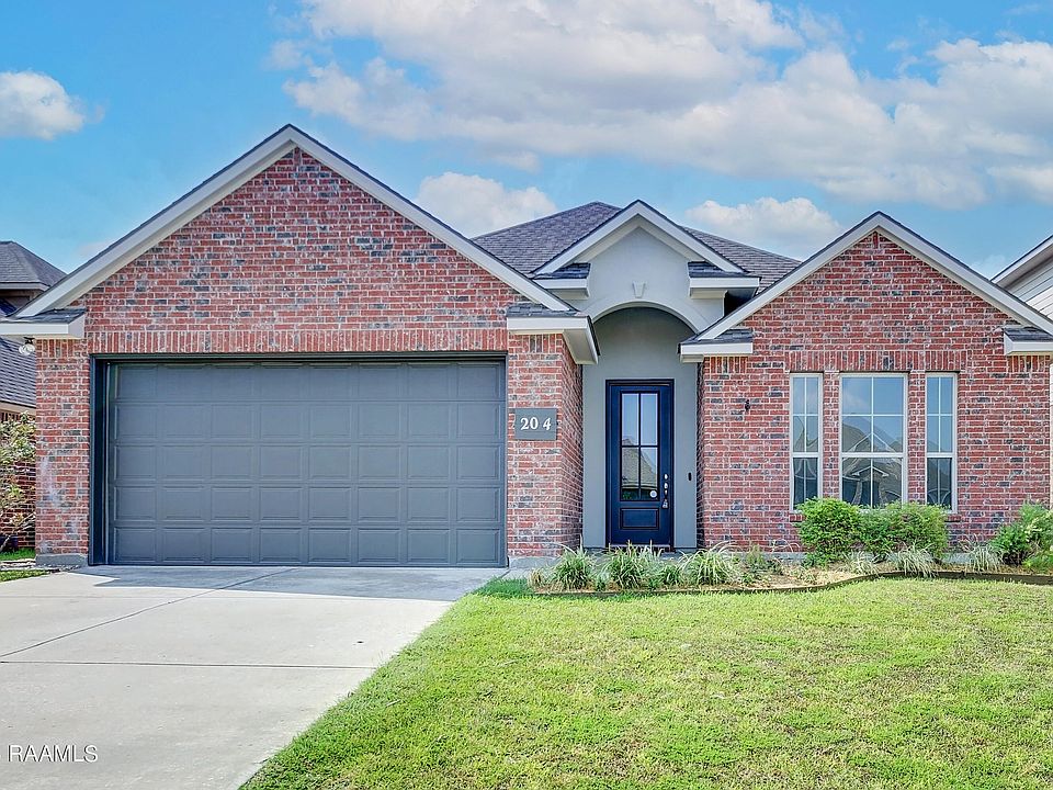 1st image of 204 Cautillion Dr