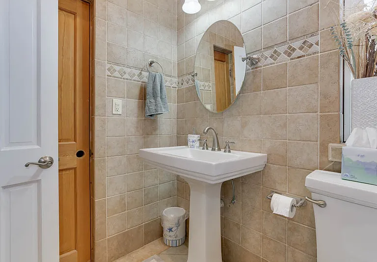 823 Shirley Ave — Photo 31