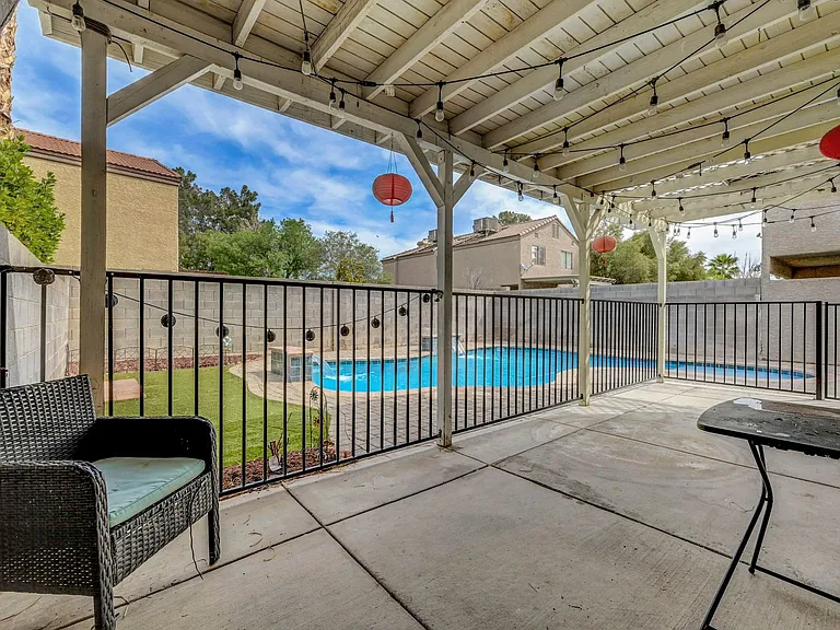6644 Pepperidge Way — Photo 34