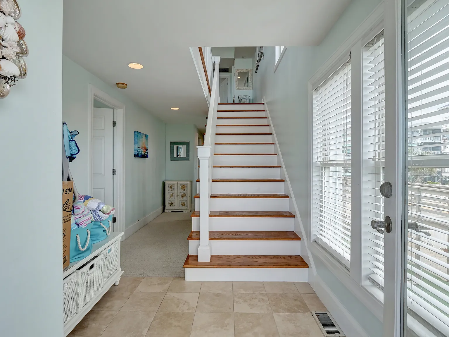 4 bed, 1755 sqft, $4,000 — Photo 2