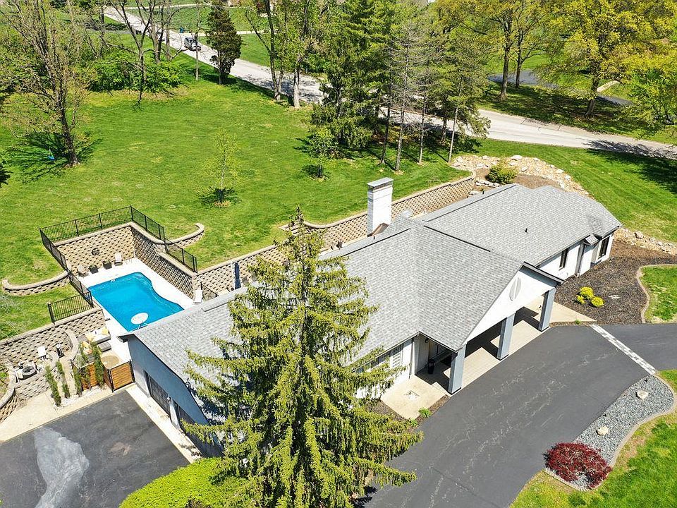 1st image of 12545 Amersham Ct