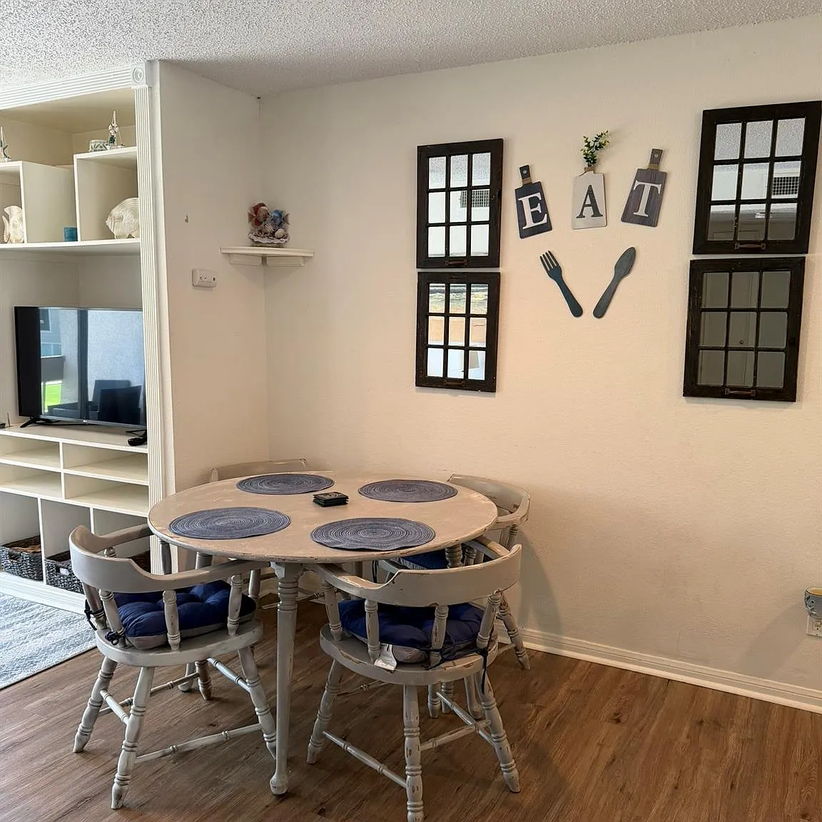 1 bed, 1.0 bath, 662 sqft, $1,300 — Photo 4