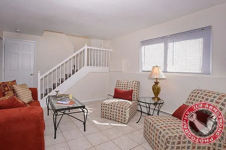 14 Sycamore St #11