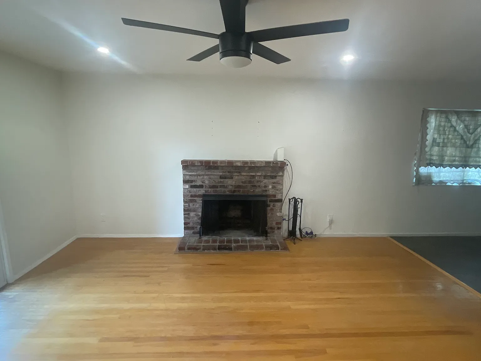 3 bed, 1000 sqft, $2,650 — Photo 4