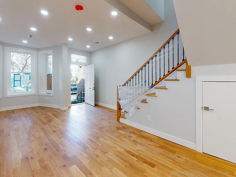 3036 Cambridge Pl NW — Photo 52