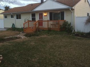 5357 Roslyn Dr, Norfolk, VA 23502