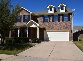 5005 Meridian Ln, Fort Worth, TX 76244