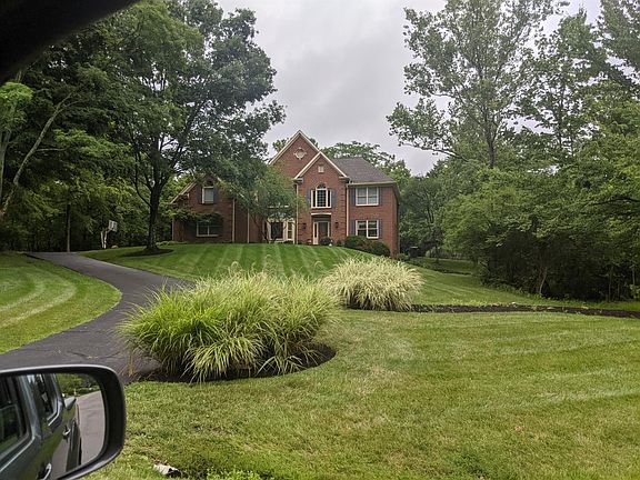 2nd image of 1484 Greystone Ln