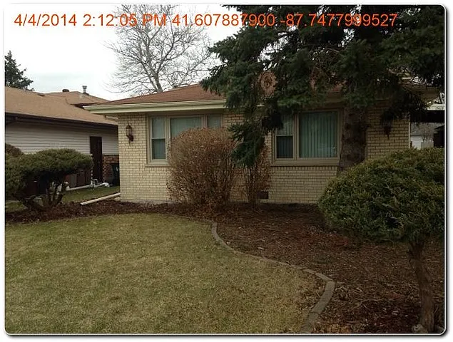 15613 Latrobe Ave photo 1