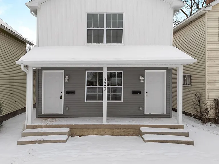 320 W Madison St — Photo 14