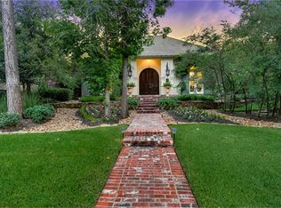 2 Valcourt Pl, Spring, TX 77382