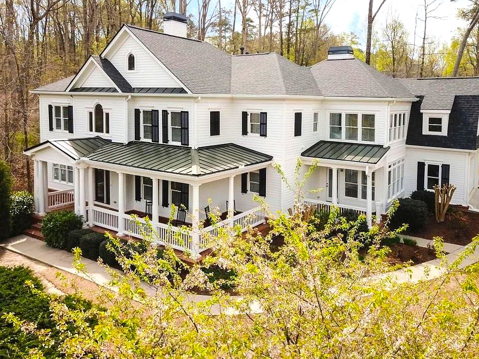Country Manor