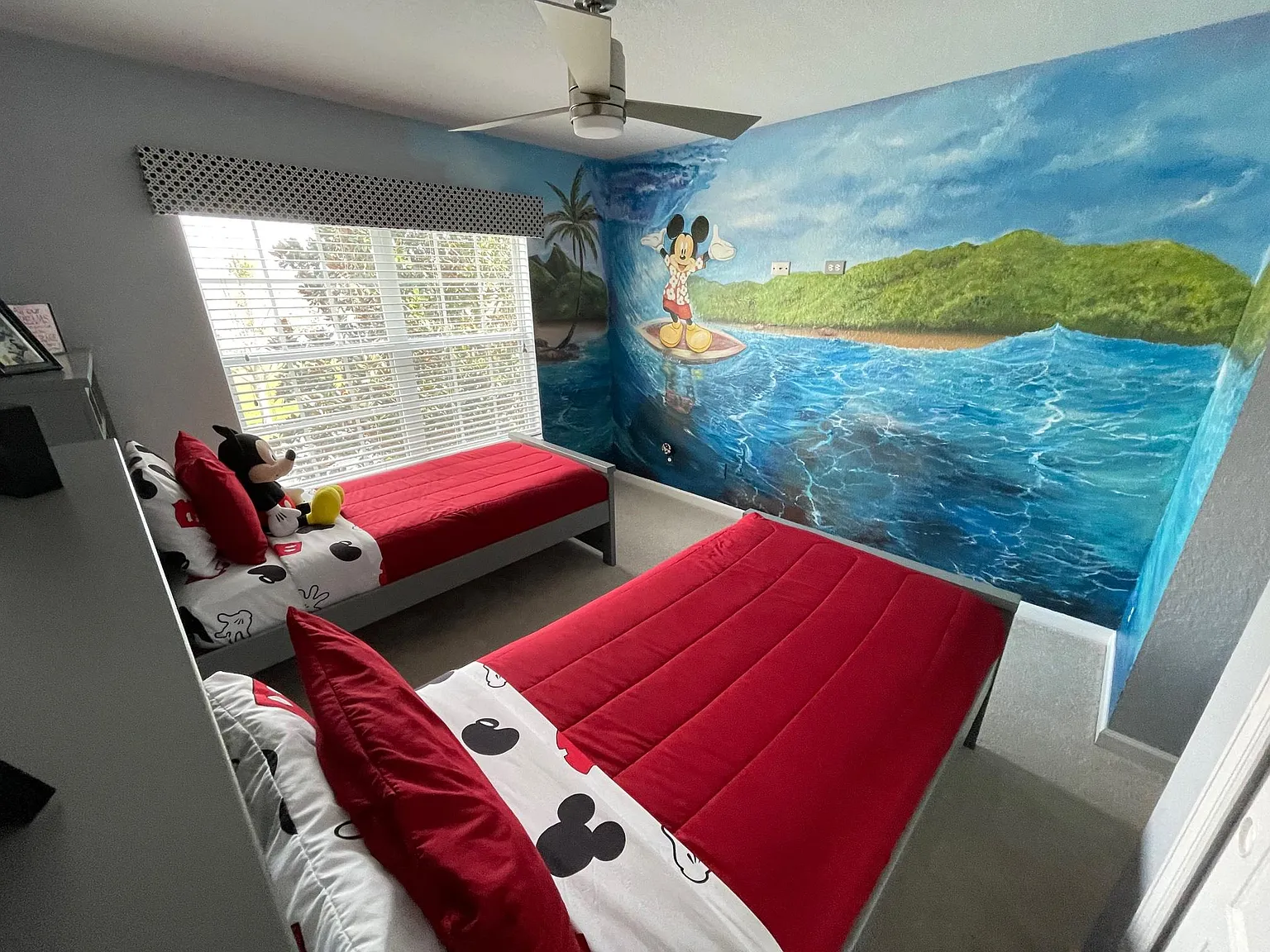 5 bed, 2297 sqft, $10,995 — Photo 4