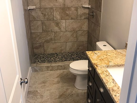 3rd image of 3852 Birmingham Dr