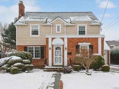 92 Johnson Avenue, Malverne, NY, 11565