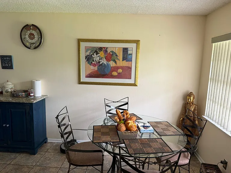 96 Spring Lake Dr #205 — Photo 11