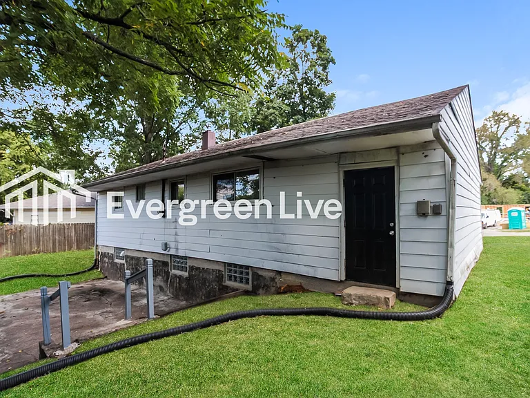 1263 Murat Ct — Photo 15