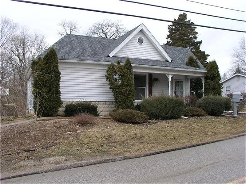 2517 I St photo 1