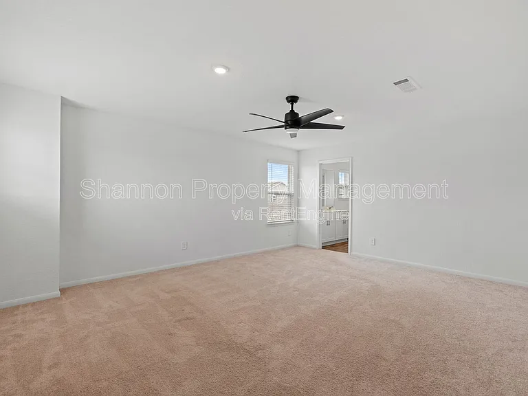 5730 Finely Run St — Photo 16