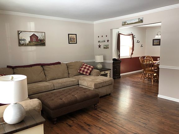 5th image of 11 Castleberry Dr
