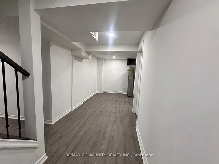 18 Hearth Pl — Photo 7