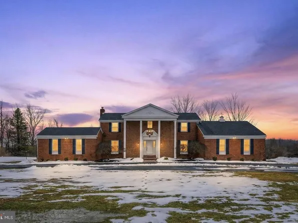 150 Windsor Rd, Robbinsville, NJ 08691