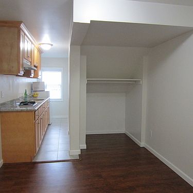 1st image of 1018 Russia Ave