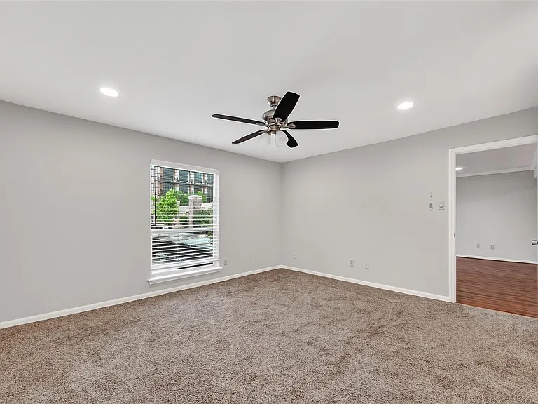 3700 W Clay St #244 — Photo 23