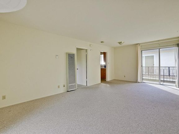 2nd image of 314 College Ave