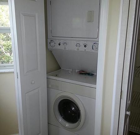 5th image of 1301 SE 28th Lane # Fl 2nd