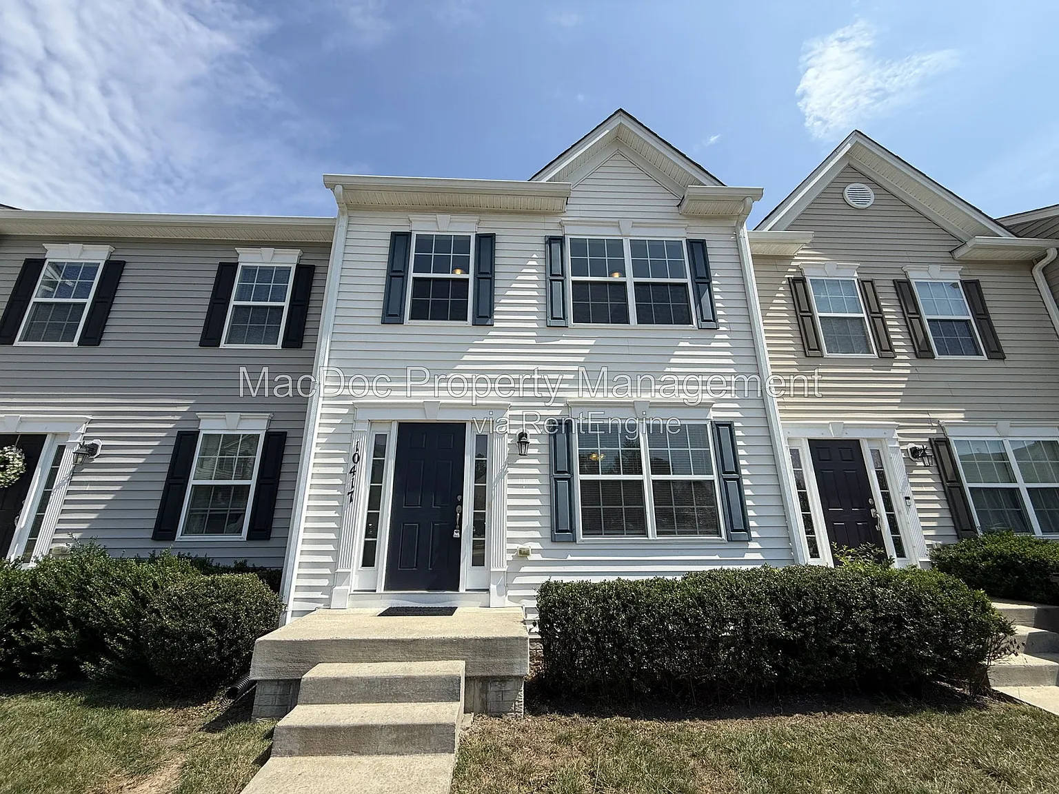 4 bed, 3.5 bath, 1800 sqft, $2,345 — Photo 2