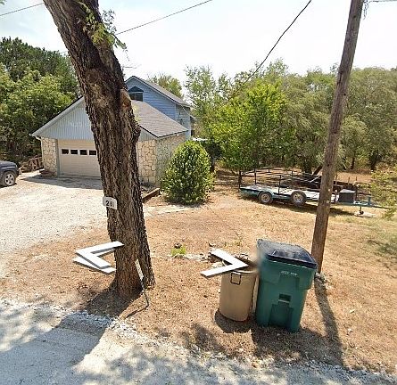 3rd image of 261 County Road 1766