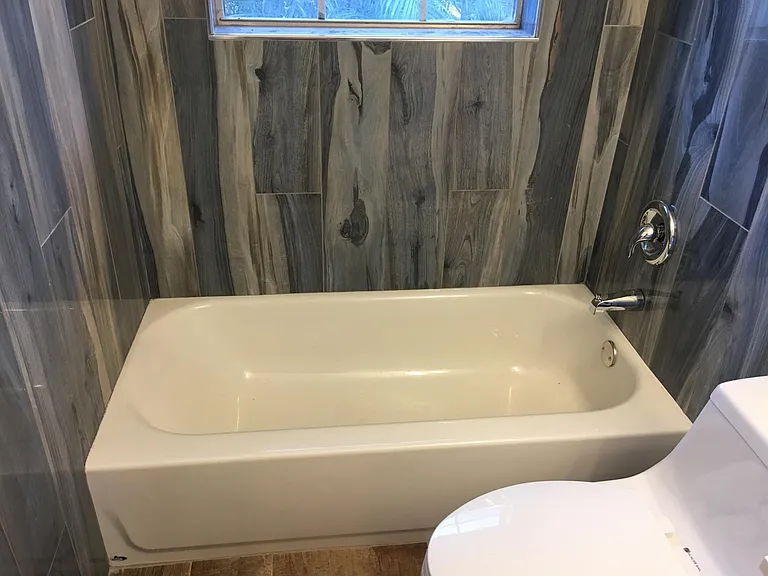 558 Holly Dr #1 — Photo 8