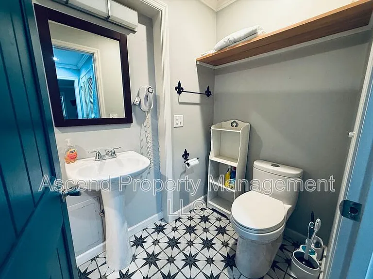 49 Shirley Dr — Photo 6