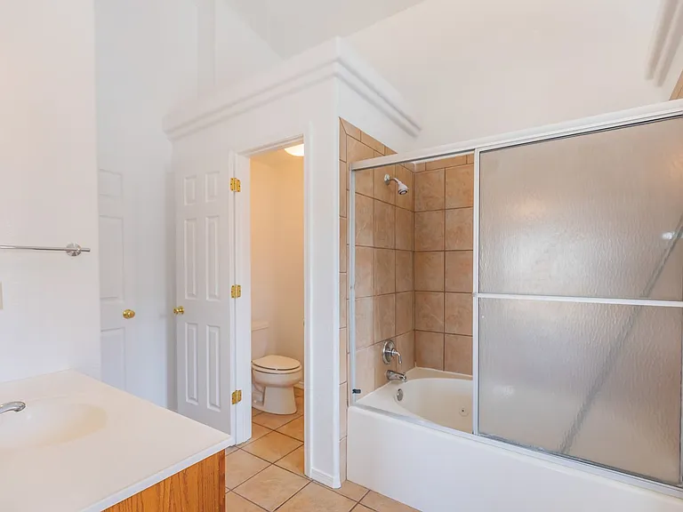 2400 Saguaro Loop — Photo 22