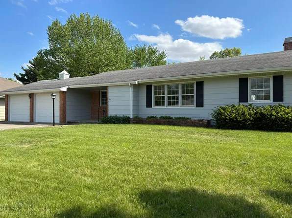 14 E Highlander St, Marshall, MO 65340