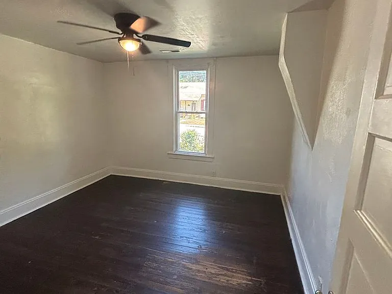 2159 N Main Ave — Photo 6