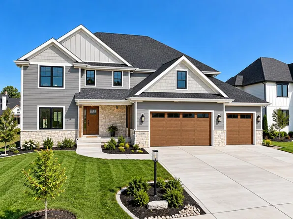 9480 Tall Grass Trl, Saint John, IN 46373