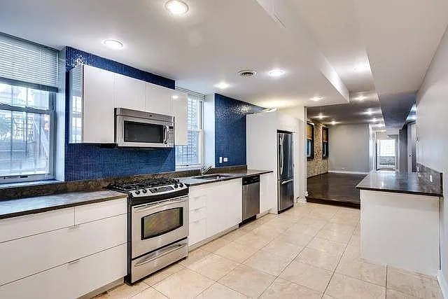 2234 N Washtenaw Ave #1 — Photo 2