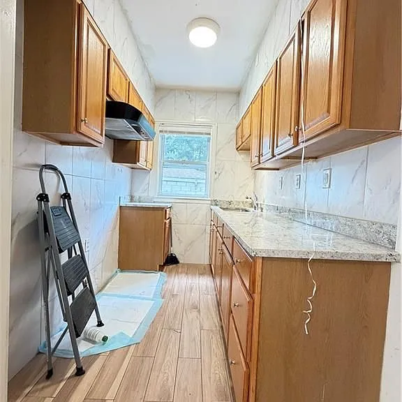 30 Atlantic Ave — Photo 2
